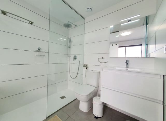 2 makuuhuone Huoneisto myytävänä paikassa Villamartin, Orihuela mukana uima-altaan 
autotalli - 249 900 € (Ref: 9800249)