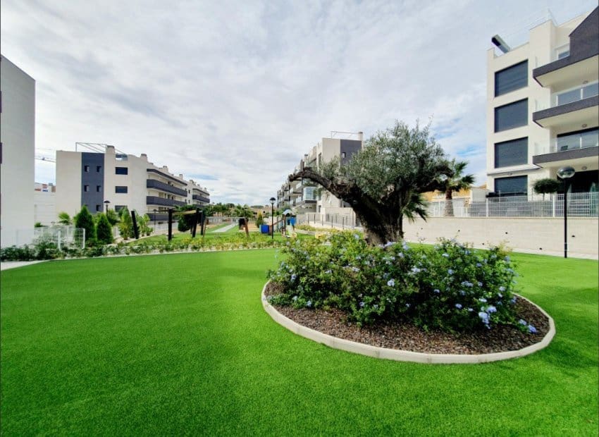 2 makuuhuone Huoneisto myytävänä paikassa Villamartin mukana uima-altaan 
autotalli - 249 900 € (Ref: 9800249)