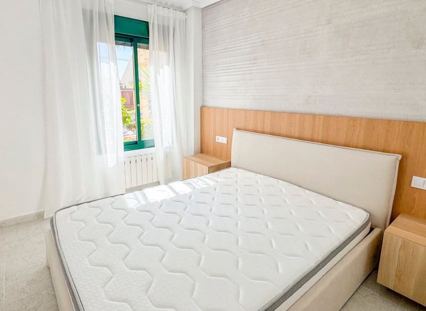 2 soveværelse Lejlighed til salg i Campoamor med swimmingpool - € 249.000 (Ref: 9800250)