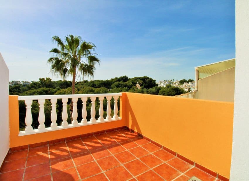 3 slaapkamer Huis te koop in Villamartin met zwembad - € 229.000 (Ref: 9800252)