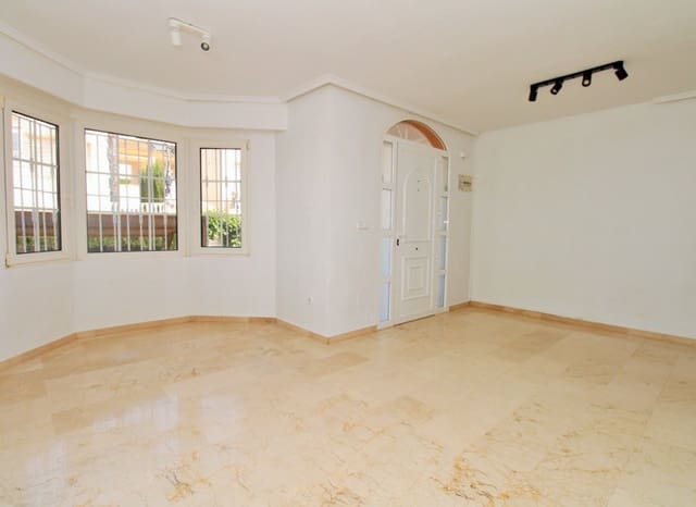 3 slaapkamer Huis te koop in Villamartin, Orihuela met zwembad - € 229.000 (Ref: 9800252)