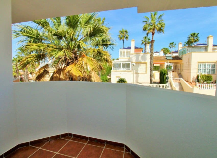 3 slaapkamer Huis te koop in Villamartin met zwembad - € 229.000 (Ref: 9800252)