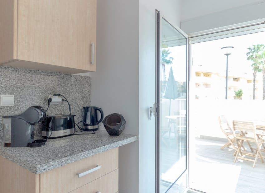 2 soverom Hus til salgs i Orihuela Costa med svømmebasseng garasje - € 219 000 (Ref: 9800256)