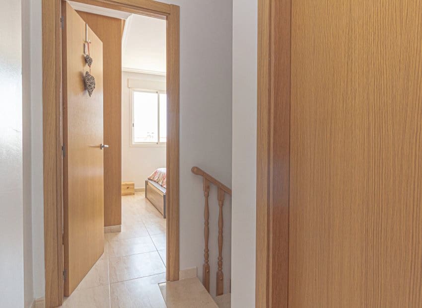 2 soverom Hus til salgs i Orihuela Costa med svømmebasseng garasje - € 219 000 (Ref: 9800256)