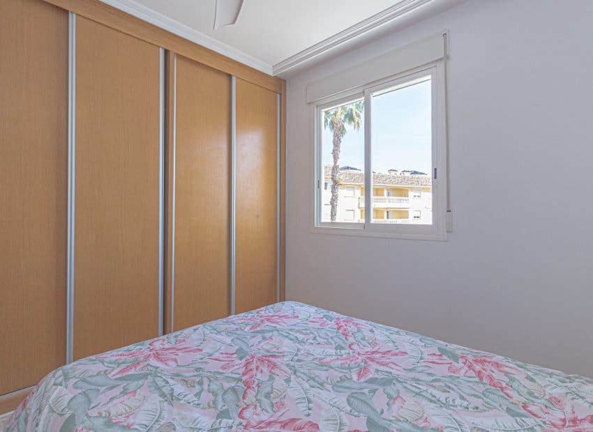 2 soverom Hus til salgs i Orihuela Costa med svømmebasseng garasje - € 219 000 (Ref: 9800256)