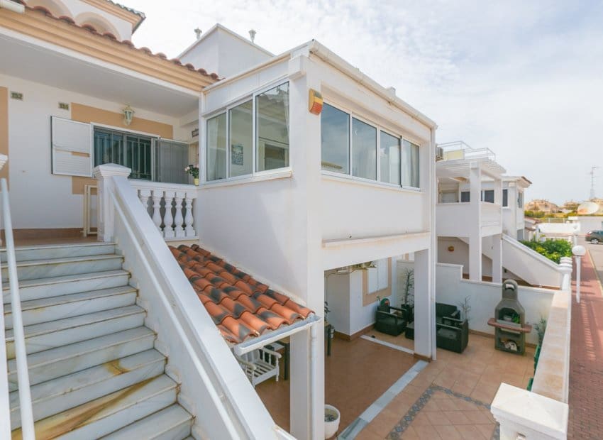 3 quarto Penthouse para venda em Playa Flamenca com piscina garagem - 219 000 € (Ref: 9800257)
