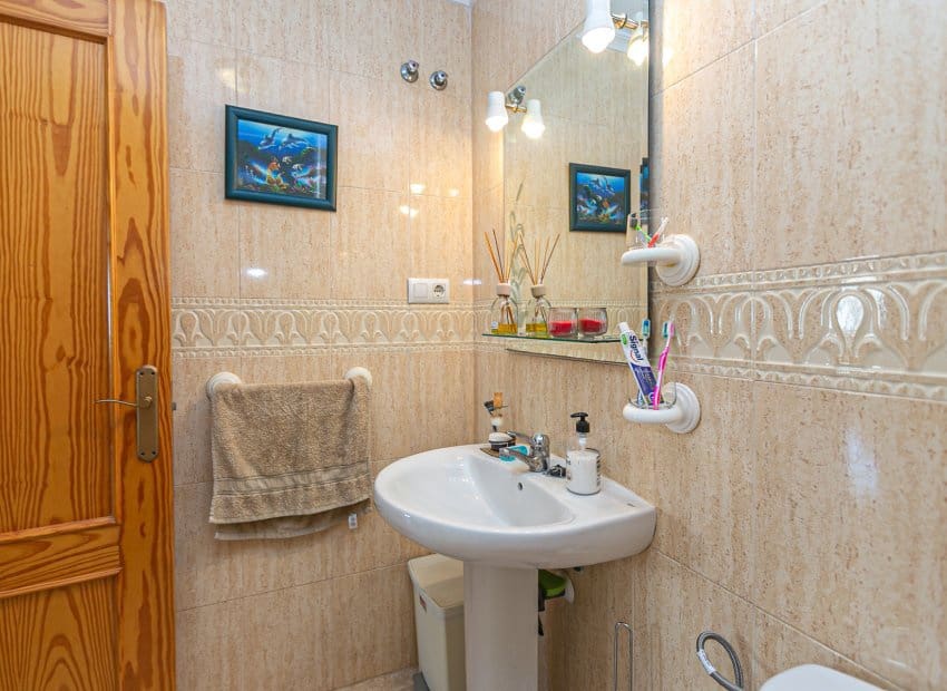 3 quarto Penthouse para venda em Playa Flamenca com piscina garagem - 219 000 € (Ref: 9800257)