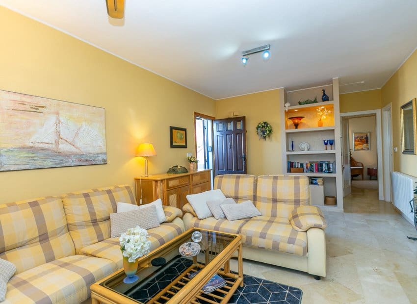 2 sypialnia Apartament na sprzedaż w Playa Flamenca z basenem garażem - 210 000 € (Ref: 9800258)