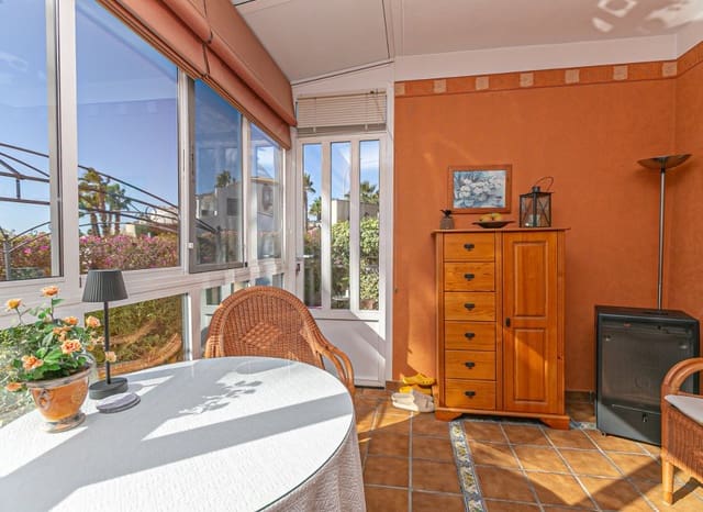 2 chambre Appartement à vendre à Playa Flamenca, Orihuela avec piscine garage - 210 000 € (Ref: 9800258)