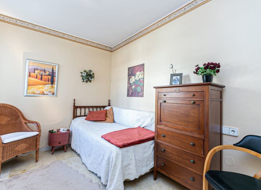 2 sypialnia Apartament na sprzedaż w Playa Flamenca z basenem garażem - 210 000 € (Ref: 9800258)