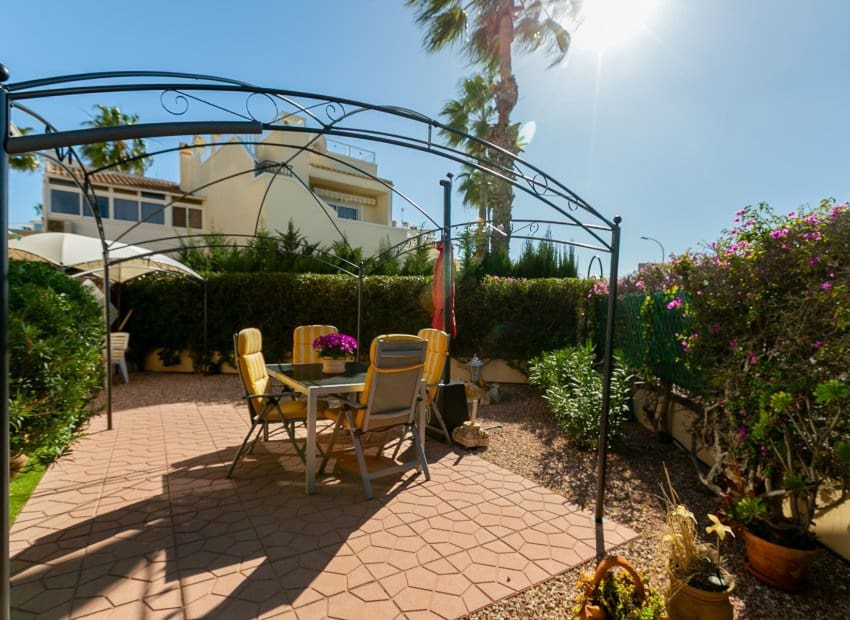 2 sypialnia Apartament na sprzedaż w Playa Flamenca z basenem garażem - 210 000 € (Ref: 9800258)