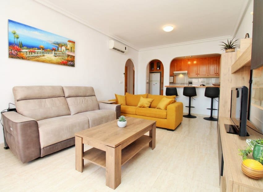 2 slaapkamer Appartement te koop in Playa Flamenca met zwembad - € 199.995 (Ref: 9800259)