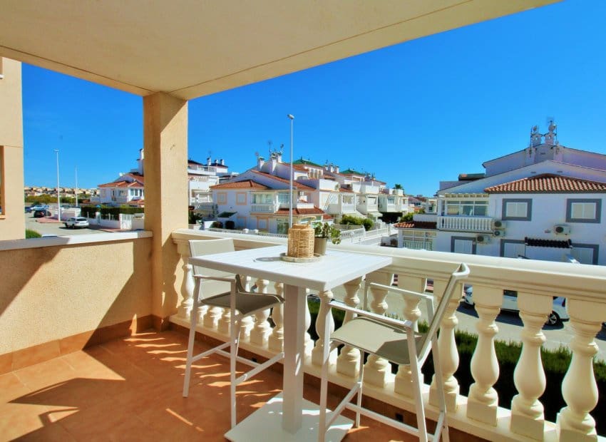 2 slaapkamer Appartement te koop in Playa Flamenca met zwembad - € 199.995 (Ref: 9800259)