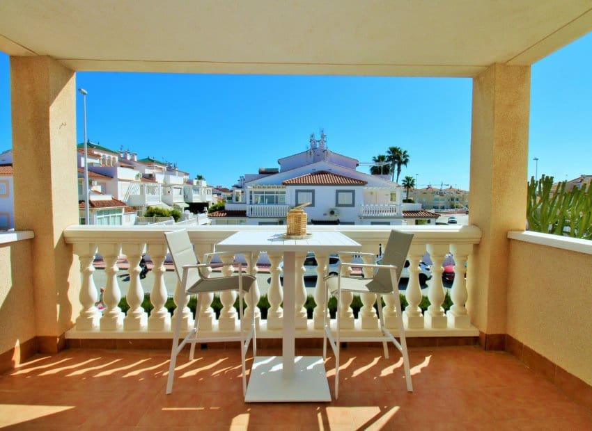 2 slaapkamer Appartement te koop in Playa Flamenca met zwembad - € 199.995 (Ref: 9800259)