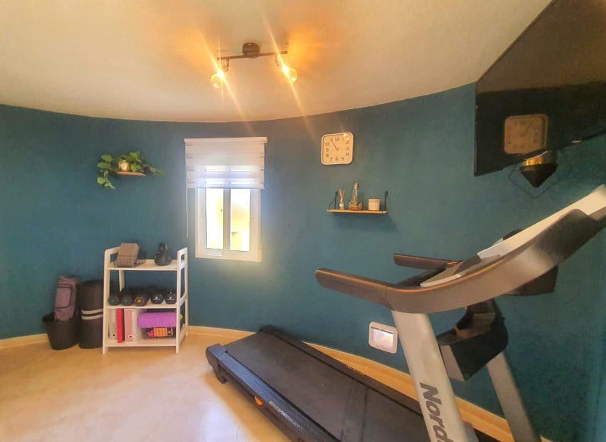 Chalet en Villamartin en venta con piscina garaje - 499.950 € (Ref: 9804735)