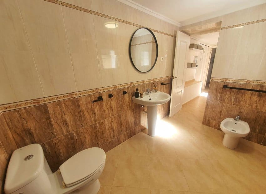 Chalet en Villamartin en venta con piscina garaje - 499.950 € (Ref: 9804735)