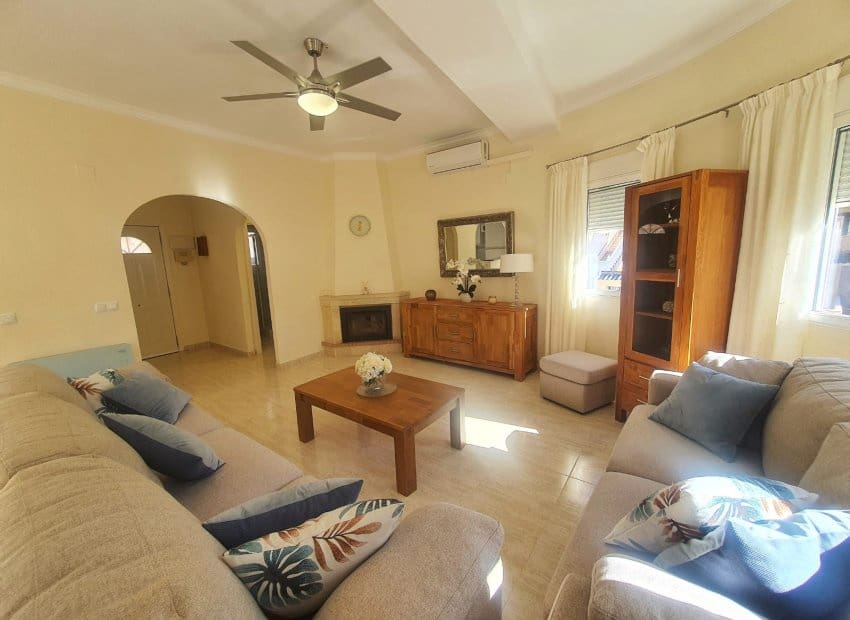 Chalet en Villamartin en venta con piscina garaje - 499.950 € (Ref: 9804735)