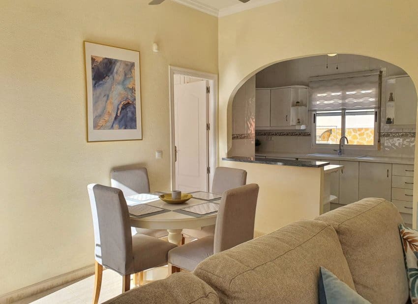 Chalet en Villamartin en venta con piscina garaje - 499.950 € (Ref: 9804735)