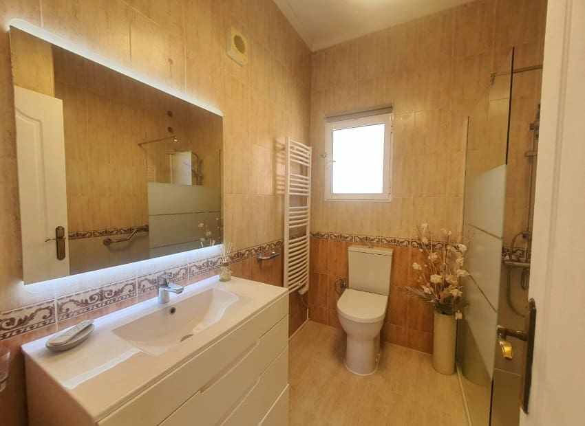 Chalet en Villamartin en venta con piscina garaje - 499.950 € (Ref: 9804735)