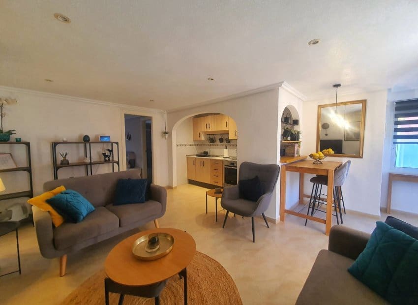 Chalet en Villamartin en venta con piscina garaje - 499.950 € (Ref: 9804735)