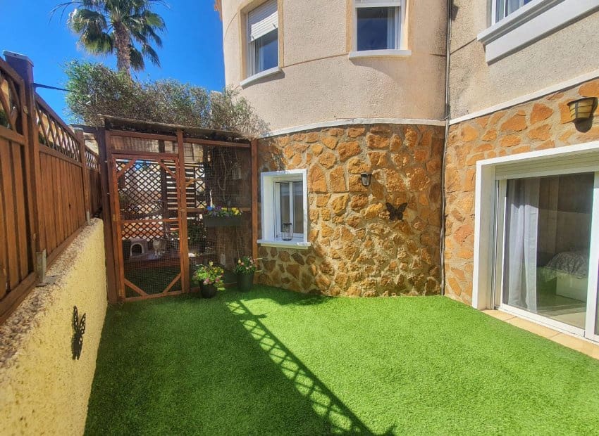 Chalet en Villamartin en venta con piscina garaje - 499.950 € (Ref: 9804735)