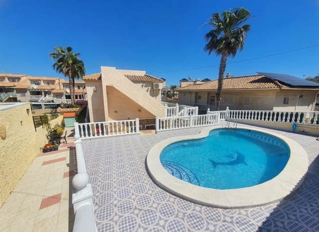 Chalet en Villamartin, Orihuela en venta con piscina garaje - 499.950 € (Ref: 9804735)