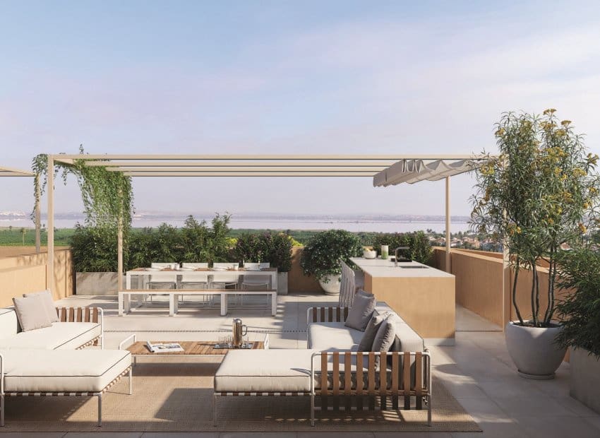 Apartamento de 2 habitaciones en Torrevieja en venta con piscina garaje - 259.000 € (Ref: 9808309)