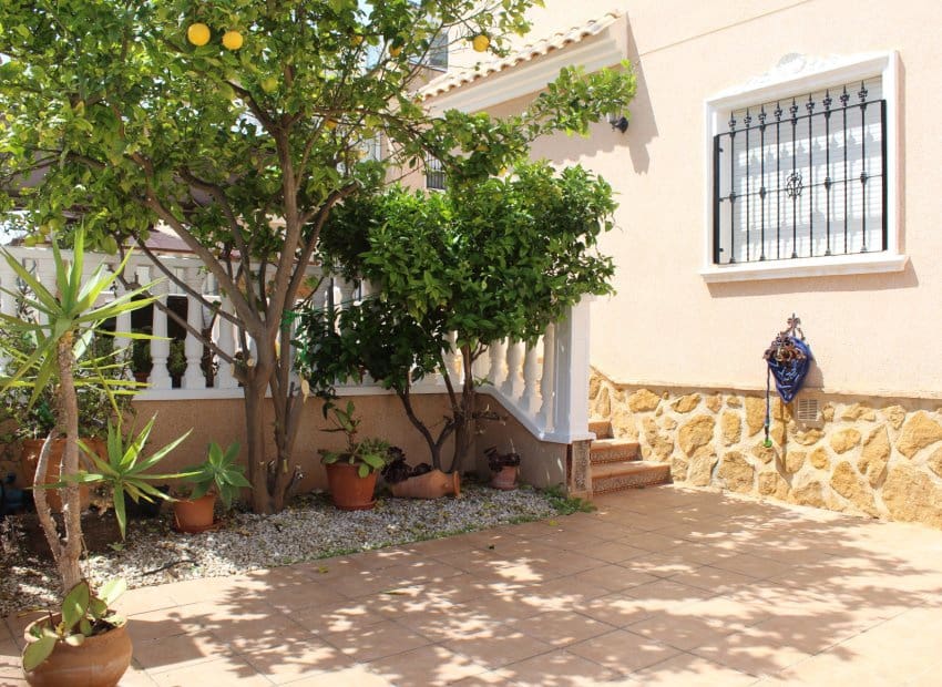 Chalet de 3 habitaciones en Los Dolses en venta con piscina garaje - 285.000 € (Ref: 9808310)