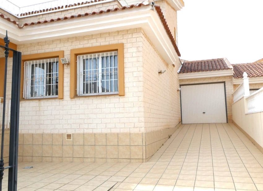 3 bedroom Villa for sale in Los Dolses with pool garage - € 349,500 (Ref: 9809768)