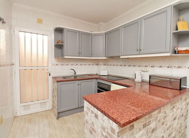 2 bedroom Apartment for sale in Villamartin, Orihuela with pool garage - € 144,000 (Ref: 9813907)