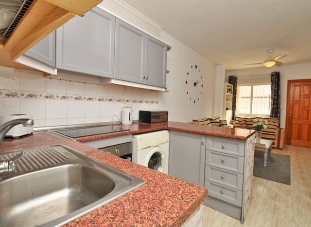 2 bedroom Apartment for sale in Villamartin, Orihuela with pool garage - € 144,000 (Ref: 9813907)