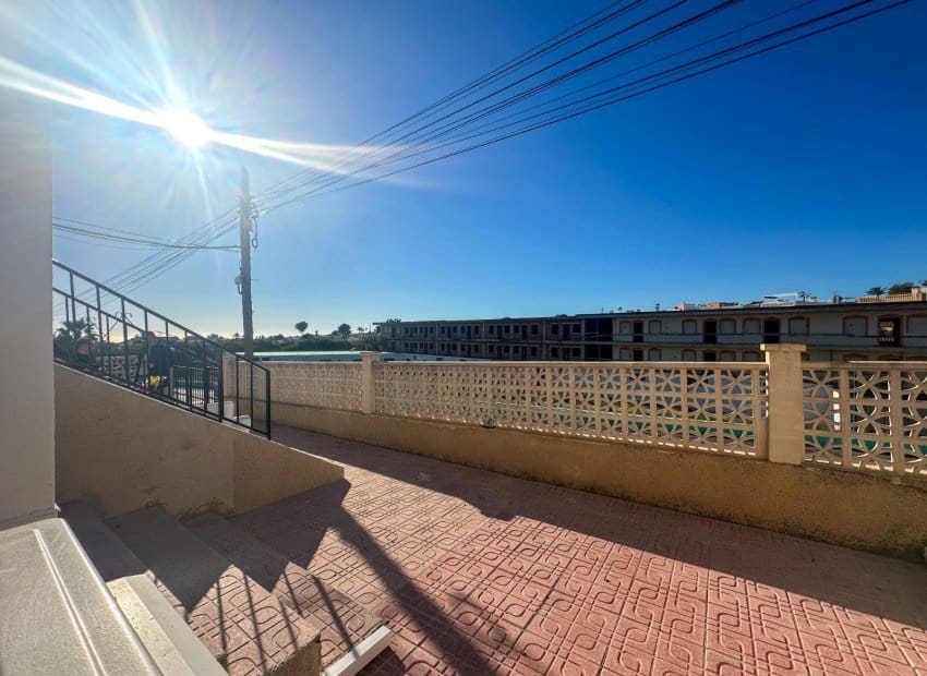 1 sovrum Lägenhet till salu i Villamartin med pool - 115 000 € (Ref: 9813908)