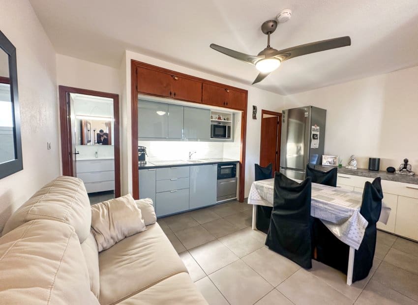 1 sovrum Lägenhet till salu i Villamartin med pool - 115 000 € (Ref: 9813908)