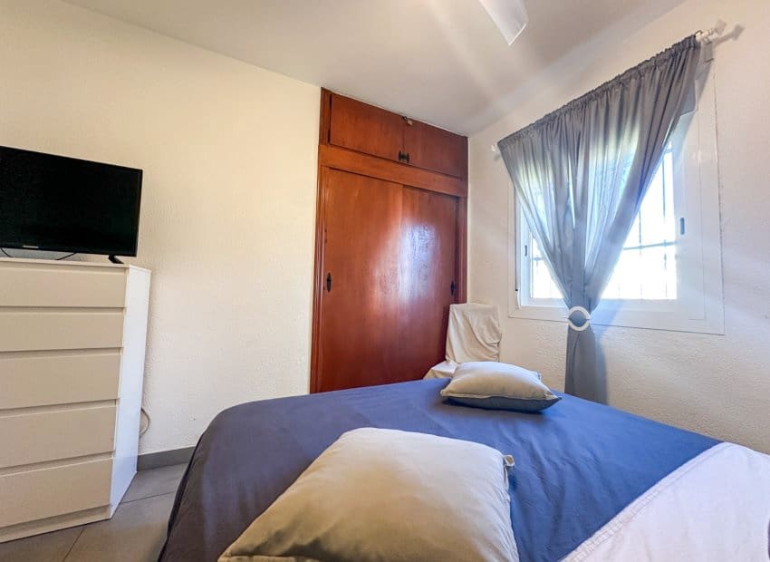 1 sovrum Lägenhet till salu i Villamartin med pool - 115 000 € (Ref: 9813908)