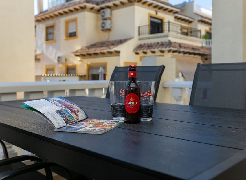 3 slaapkamer Rijtjeshuis te koop in Playa Flamenca met zwembad garage - € 224.500 (Ref: 9813910)