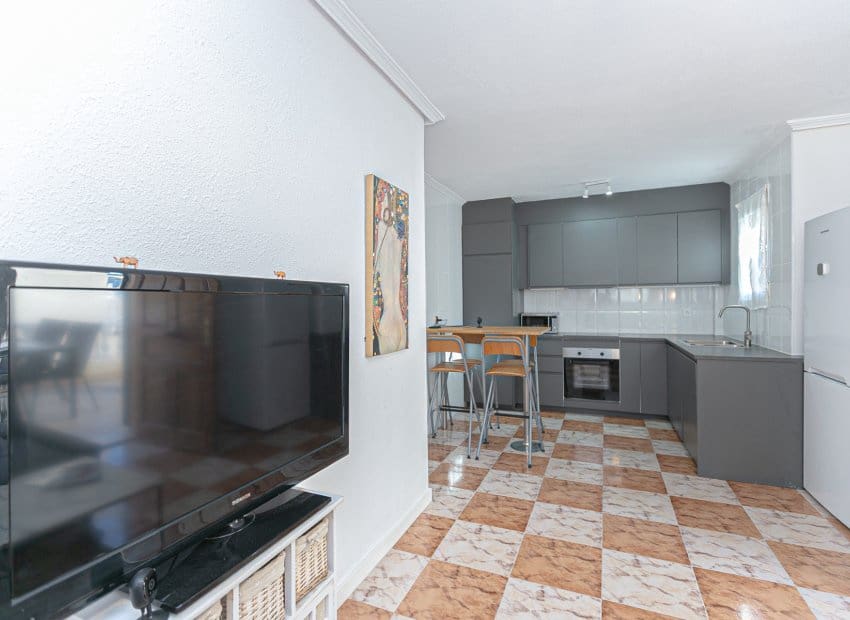 3 slaapkamer Rijtjeshuis te koop in Playa Flamenca met zwembad garage - € 224.500 (Ref: 9813910)