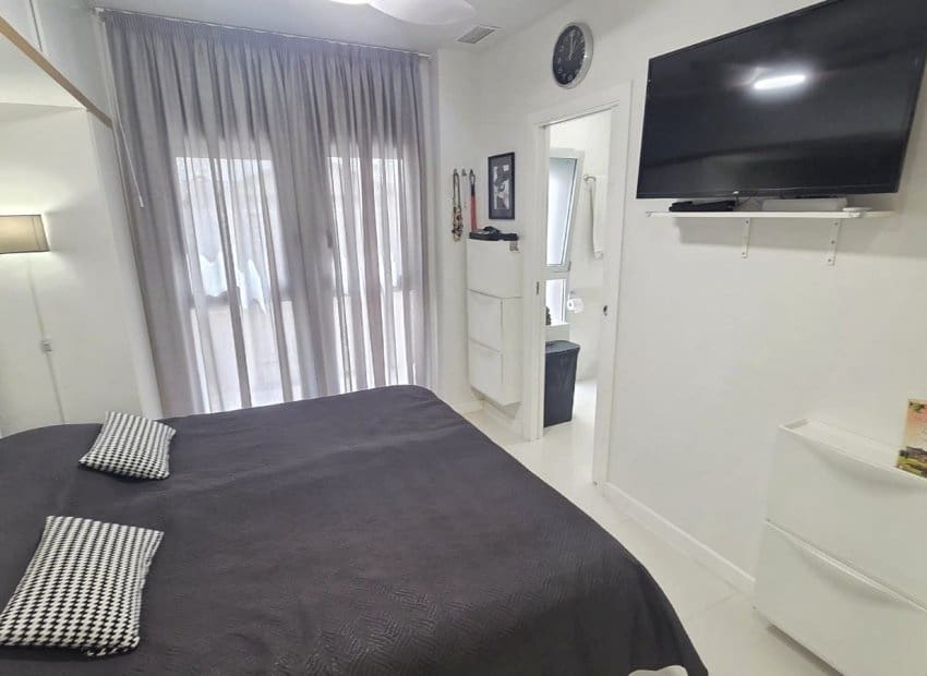 3 camera da letto Appartamento in vendita in Villamartin con piscina garage - 299.900 € (Rif: 9815185)