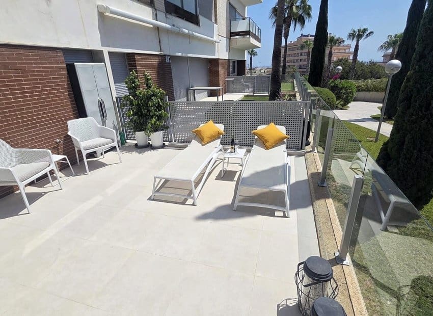 3 camera da letto Appartamento in vendita in Villamartin con piscina garage - 299.900 € (Rif: 9815185)