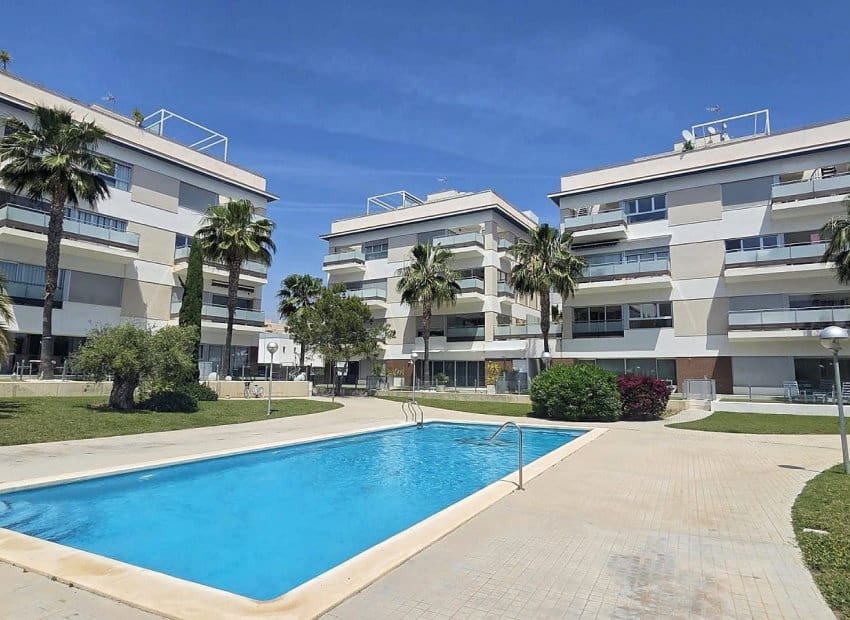 3 camera da letto Appartamento in vendita in Villamartin con piscina garage - 299.900 € (Rif: 9815185)