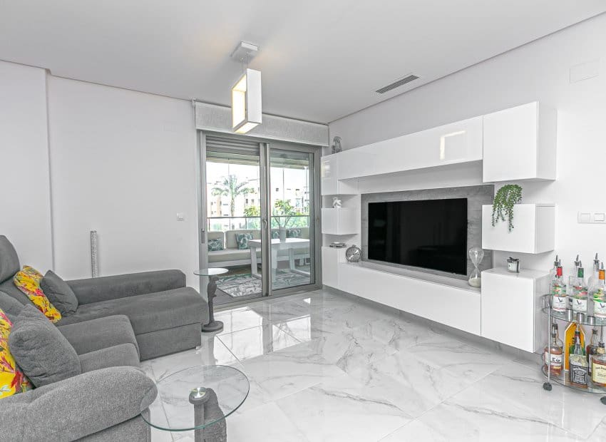 3 Zimmer Apartment zu verkaufen in Los Dolses mit Pool Garage - 274.995 € (Ref: 9826068)