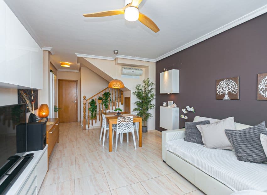2 chambre Maison de Ville à vendre à Orihuela Costa avec piscine garage - 219 000 € (Ref: 9826069)