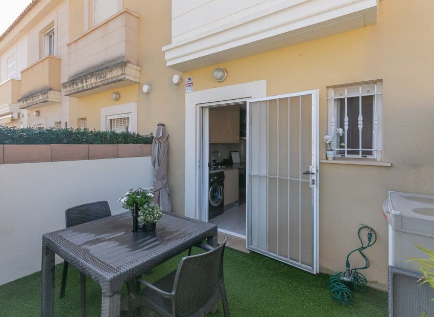 2 chambre Maison de Ville à vendre à Orihuela Costa avec piscine garage - 219 000 € (Ref: 9826069)