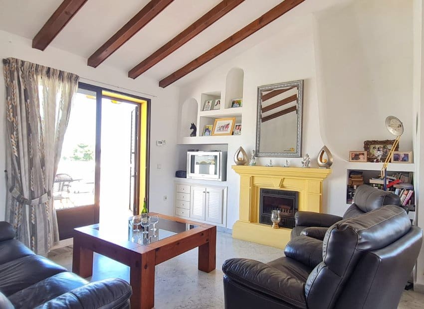 3 soveværelse Villa til salg i Villamartin med swimmingpool garage - € 395.000 (Ref: 9826070)