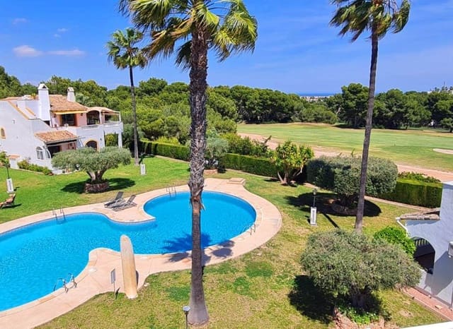 3 makuuhuone Huvila myytävänä paikassa Villamartin, Orihuela mukana uima-altaan 
autotalli - 395 000 € (Ref: 9826070)