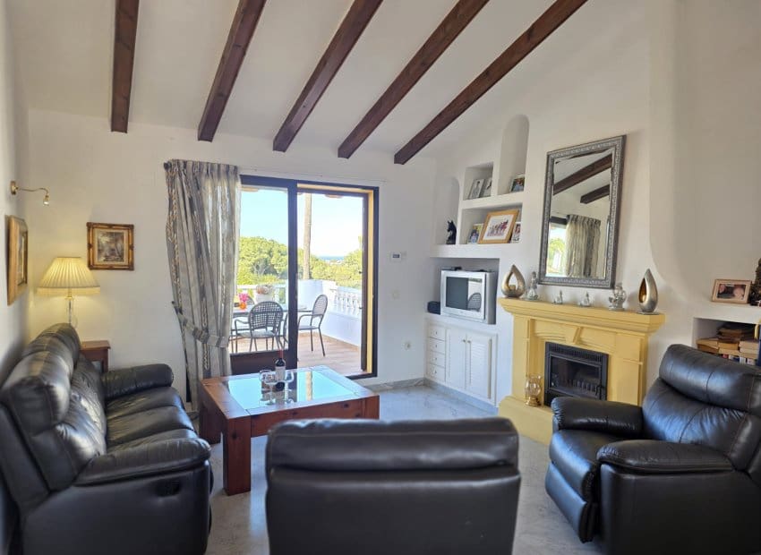 3 bedroom Villa for sale in Villamartin with pool garage - € 395,000 (Ref: 9826070)