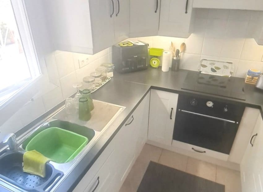 Chalet de 3 habitaciones en Villamartin en venta con piscina garaje - 425.000 € (Ref: 9855805)