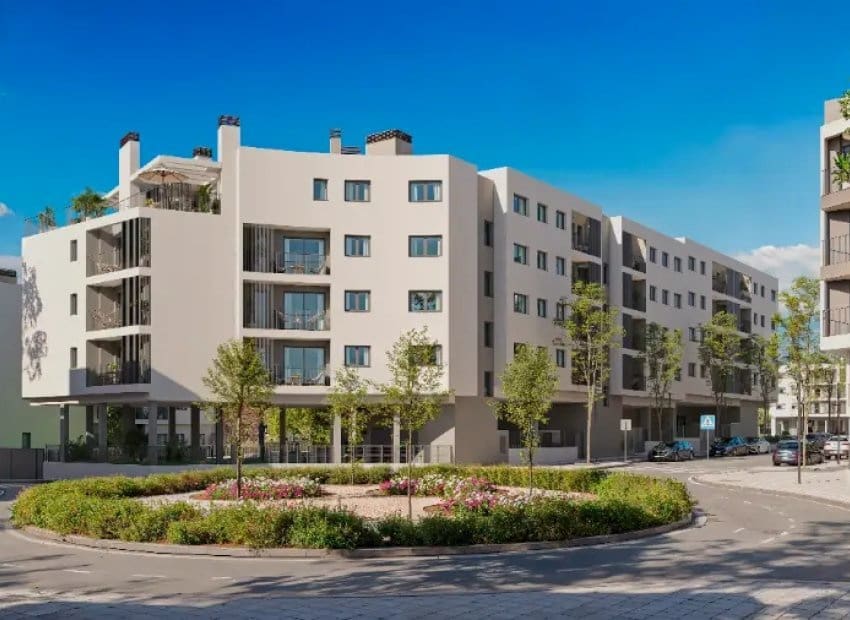 3 bedroom Apartment for sale in Alicante / Alacant city with pool garage - € 280,500 (Ref: 9855808)