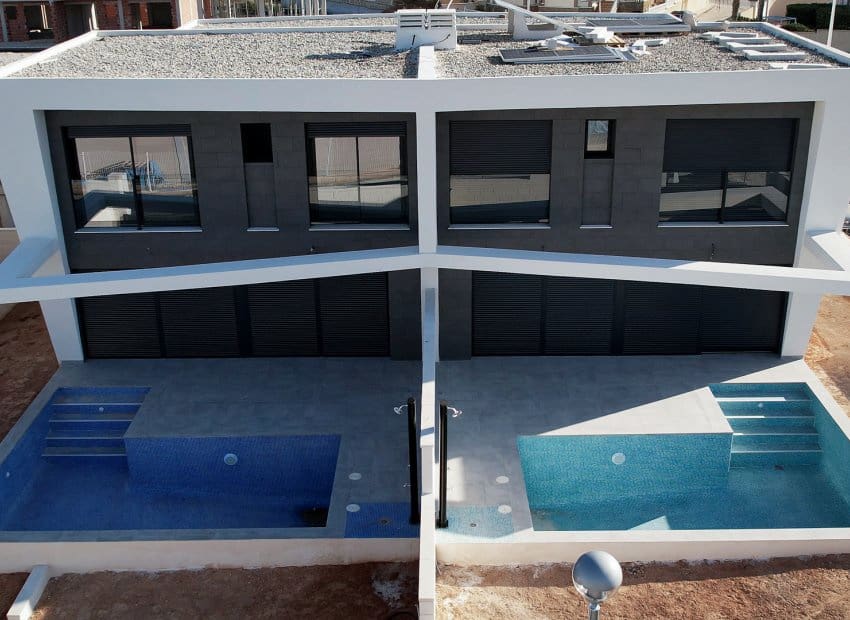Chalet de 3 habitaciones en Gran Alacant en venta con piscina - 435.000 € (Ref: 9855819)