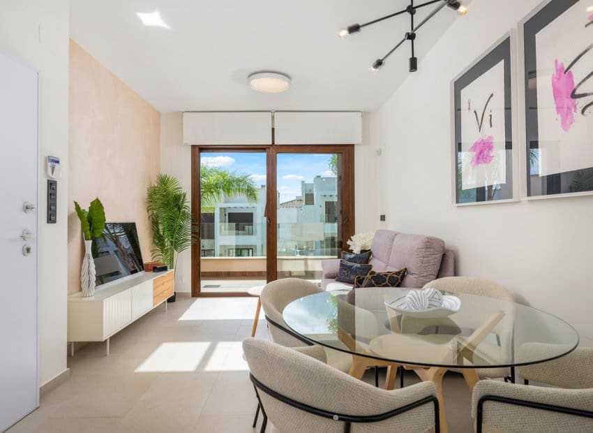 3 chambre Appartement à vendre à Torrevieja avec piscine garage - 320 000 € (Ref: 9855830)