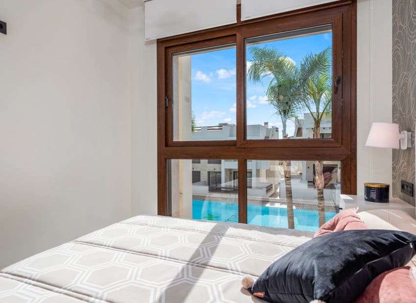 3 chambre Appartement à vendre à Torrevieja avec piscine garage - 320 000 € (Ref: 9855830)